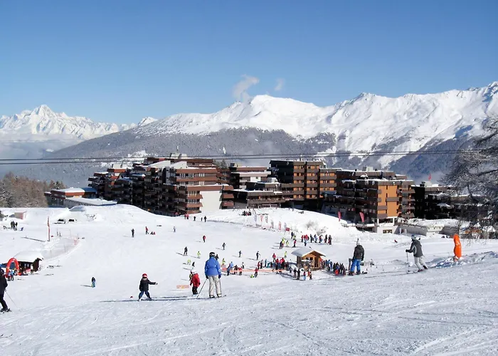 Arzinol 108 By Interhome アパート レ・コロン